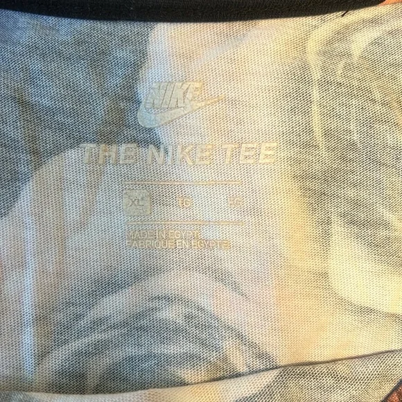 Nike Rose Bush All over print The Nike Tee 100% knit Cotton Size XL - Picture 4 of 5